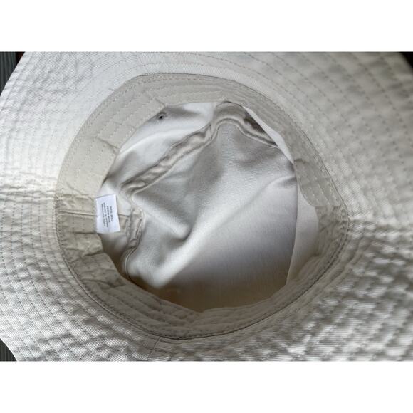 Fear of God Essentials Bucket Hat Cream Off White OSFA Excellent Condition